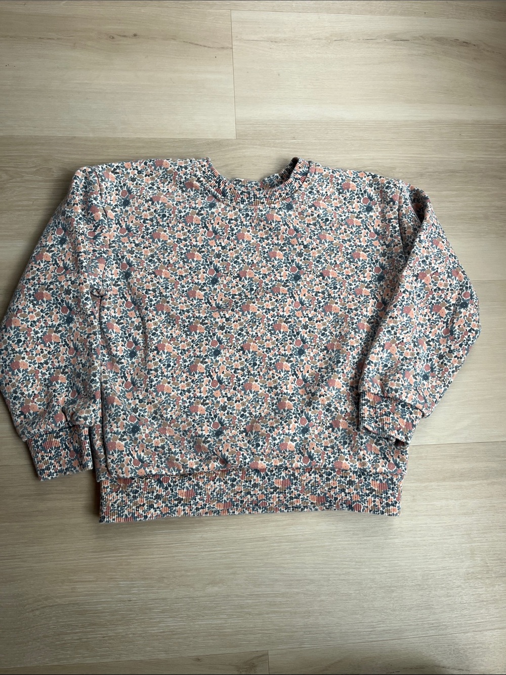 Floral sweatshirt